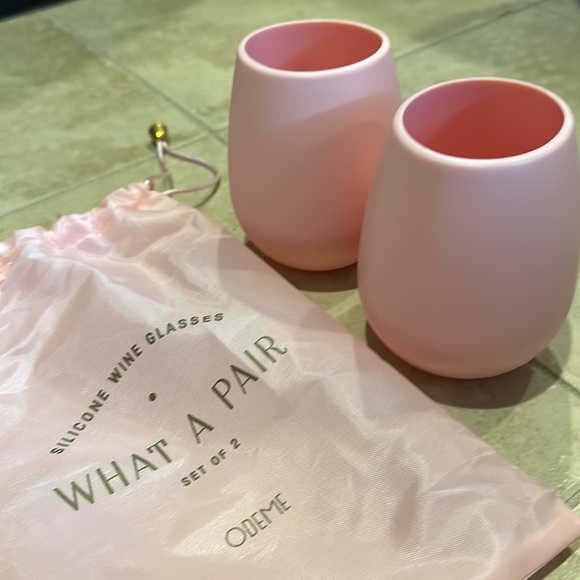NWT Odeme | Pink Silicone Wine Glasses - Picture 3 of 3